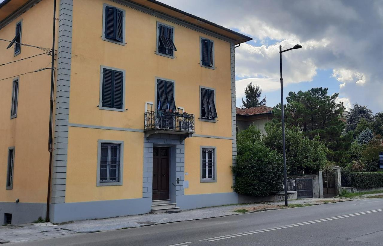 Finestra Sul Borgo Hotel ลุคคา ภายนอก รูปภาพ